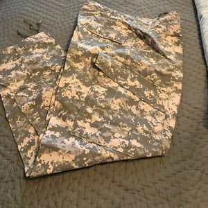 Army surplus pants size large.
